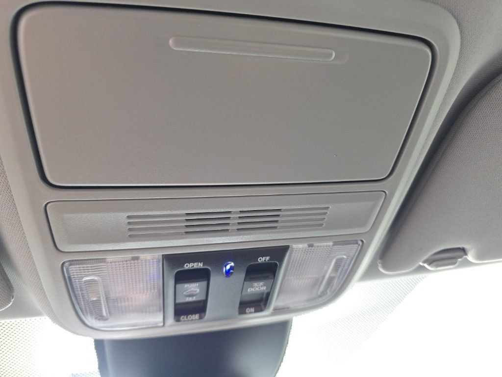Used 2023 Honda Odyssey EX-L image 24