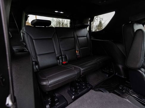 Used 2022 Chevrolet Tahoe LT w/ Luxury Package image 30