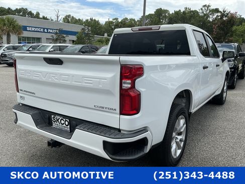 Used 2022 Chevrolet Silverado 1500 Custom w/ Safety Confidence Package RWD image 5