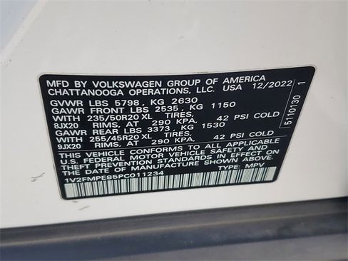 Certified 2023 Volkswagen ID.4 Pro S Plus image 32