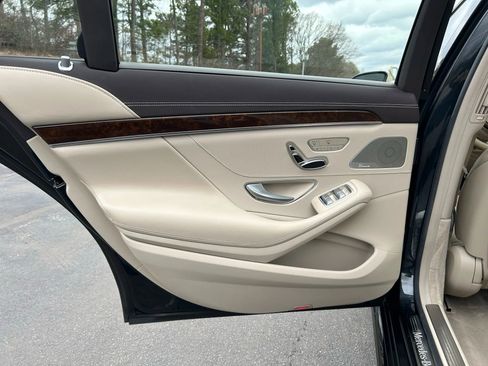 Used 2015 Mercedes-Benz S 550 4MATIC Sedan image 27