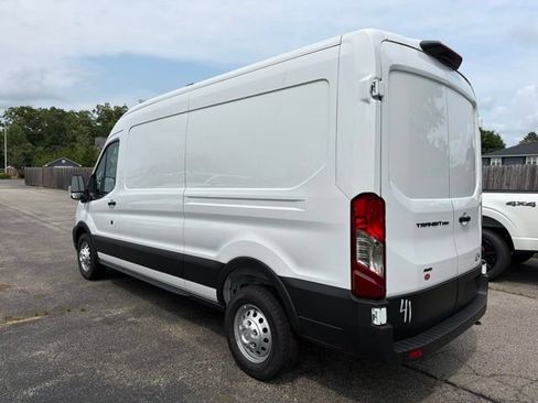 New 2026 Ford Transit 250 148 Medium Roof Extended AWD w/ Load Area Protection Package image 5