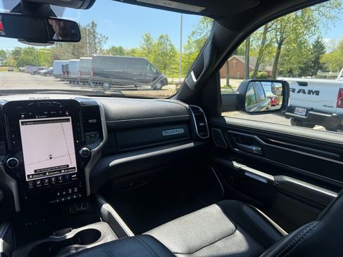 Used 2019 RAM 1500 Laramie AWD/4WD image 41