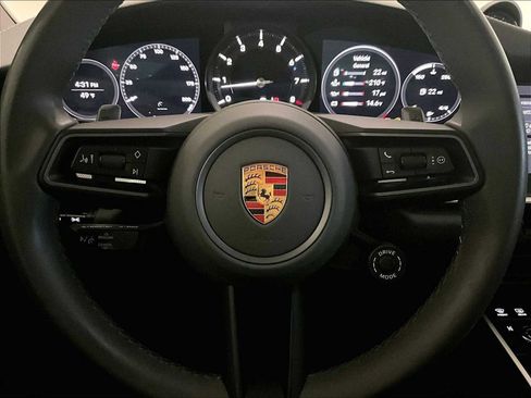 Used 2021 Porsche 911 Carrera image 18