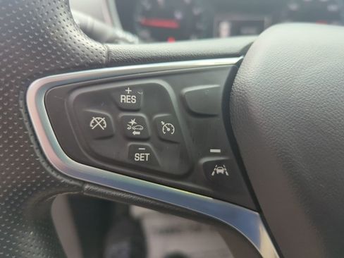 Used 2023 Chevrolet Equinox LS image 35