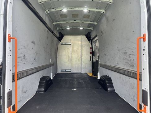 Used 2021 Ford Transit 250 148 High Roof Extended RWD image 4