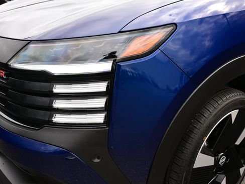 New 2026 Nissan Kicks SR w/ SR Premium Package image 12