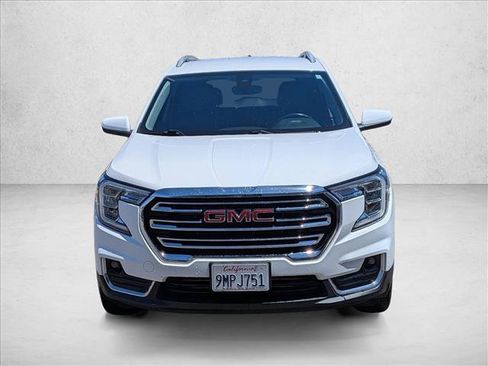 Used 2022 GMC Terrain SLT AWD/4WD image 2