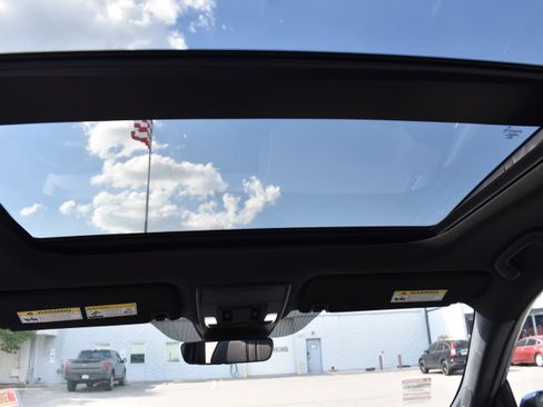 Certified 2025 Honda Pilot Black Edition image 34