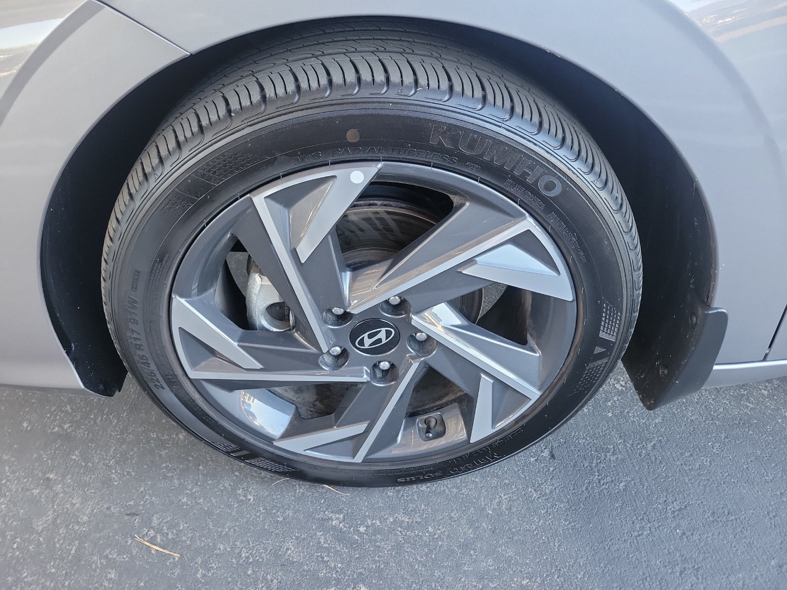 Certified 2025 Hyundai Elantra Sport FWD image 31