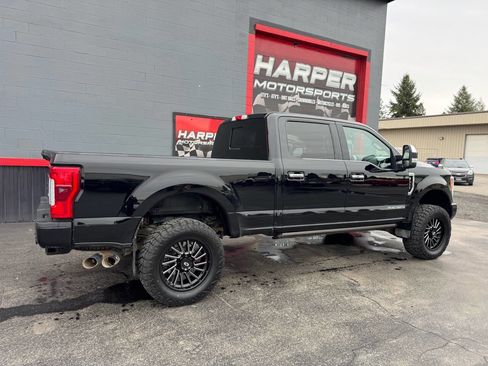 Used 2017 Ford F350 Platinum w/ Platinum Ultimate Package image 5