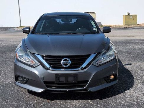 Certified 2018 Nissan Altima 2.5 SV w/ 2.5 SV Technology Package FWD image 9