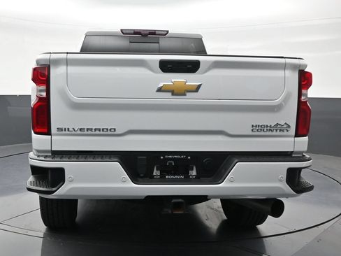 Used 2023 Chevrolet Silverado 2500 High Country w/ Z71 Off-Road Package AWD/4WD image 4
