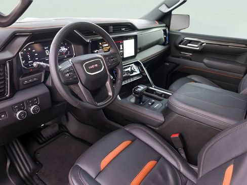 Used 2025 GMC Sierra 1500 AT4 w/ AT4 Premium Package AWD/4WD image 13