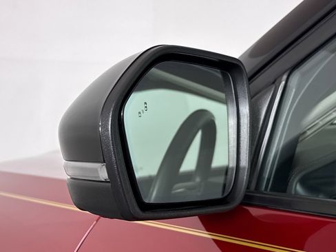 Used 2023 Ford Explorer Platinum w/ Technology Package image 26