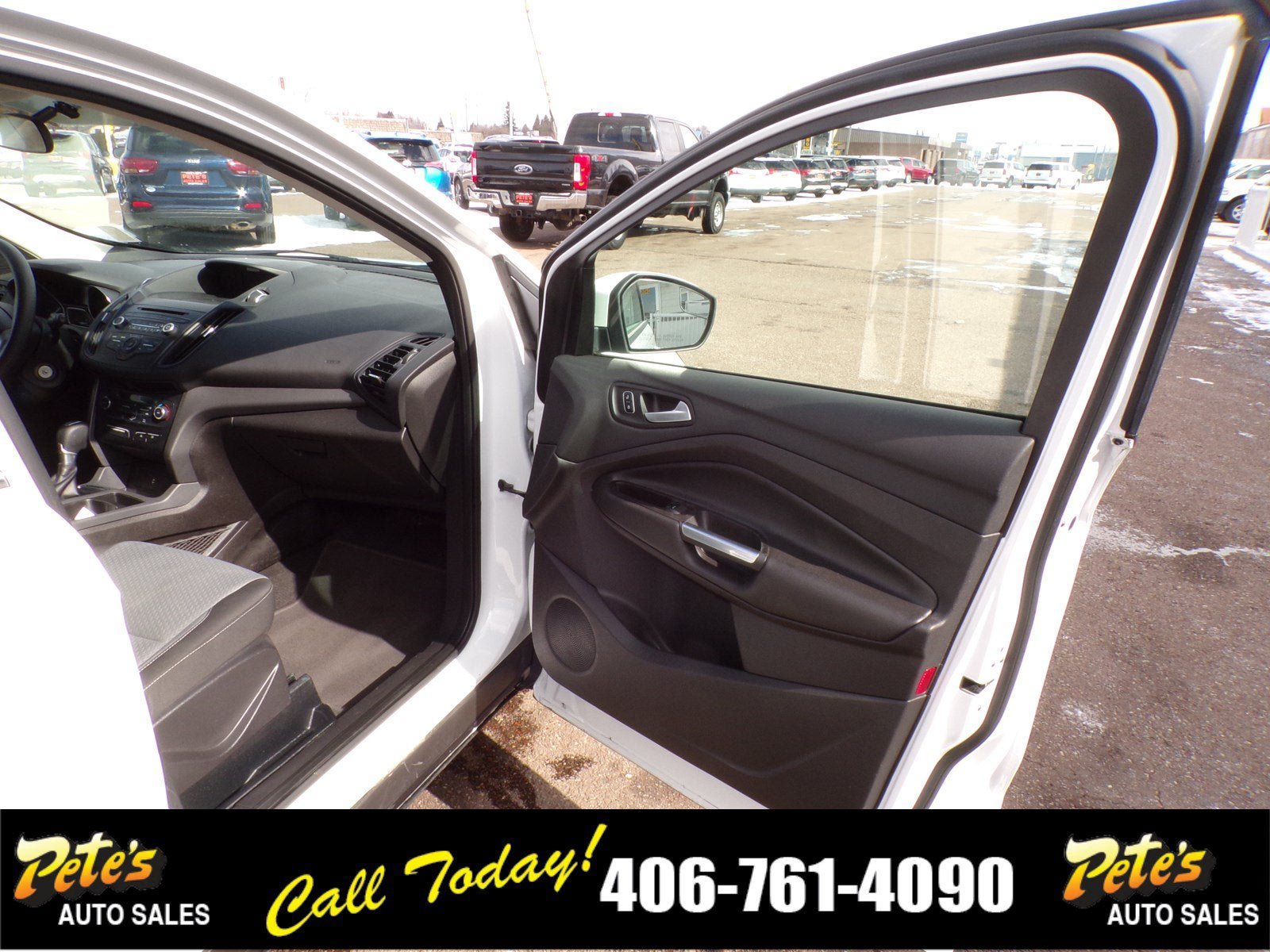 Used 2017 Ford Escape SE AWD/4WD image 16