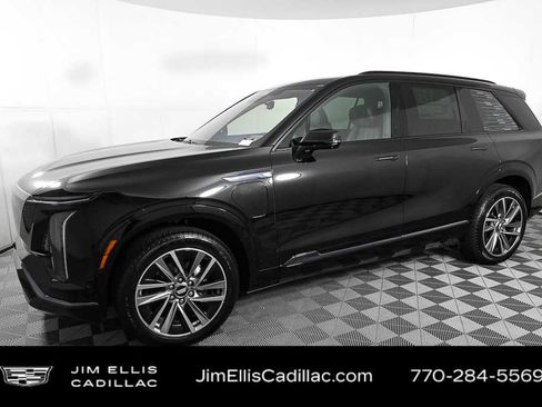 Certified 2026 Cadillac Vistiq Luxury w/ LPO, Floor Liner Package AWD/4WD image 28