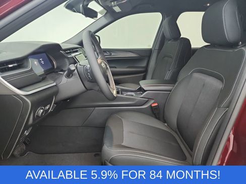 New 2025 Jeep Grand Cherokee Laredo image 19