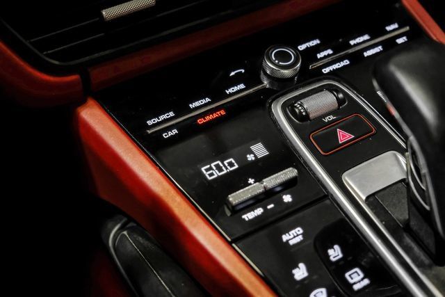 Used 2019 Porsche Cayenne AWD/4WD image 30