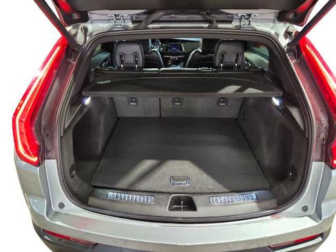 Used 2023 Cadillac XT4 Premium Luxury image 23