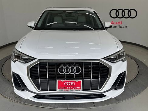 Used 2024 Audi Q3 2.0T Premium w/ Convenience Package AWD/4WD image 2