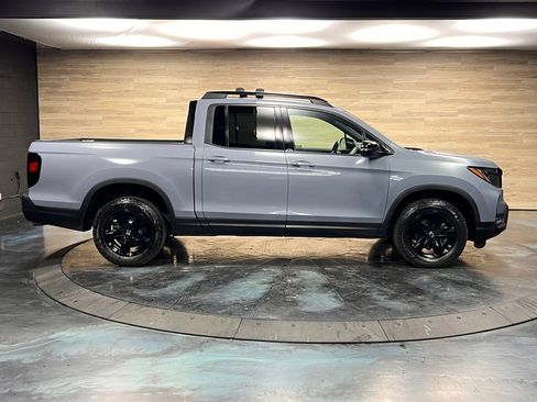 Used 2023 Honda Ridgeline Black Edition image 28