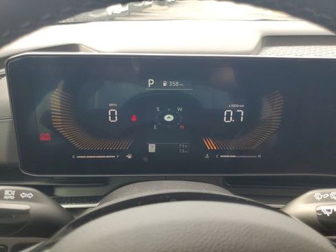 New 2026 Kia Carnival EX image 19