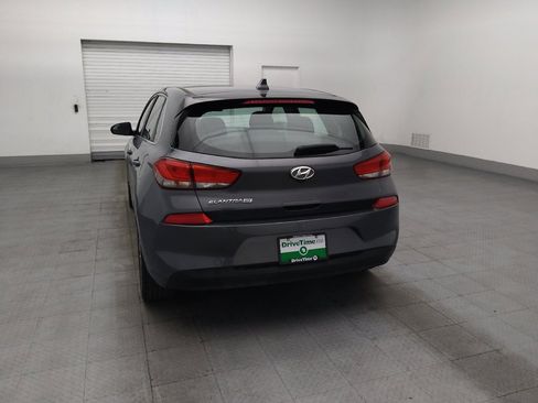 Used 2018 Hyundai Elantra GT FWD image 6