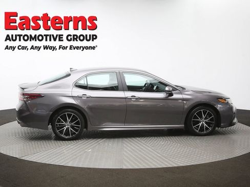 Used 2024 Toyota Camry SE image 44