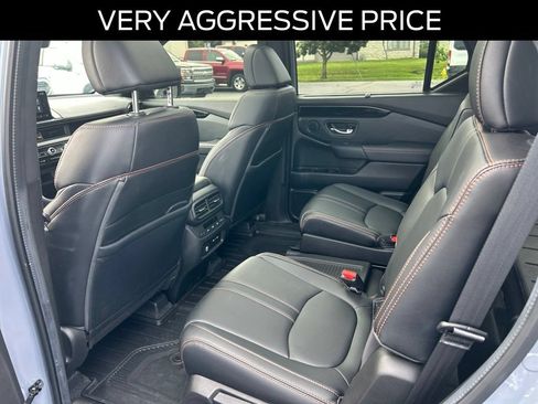 Used 2024 Honda Pilot TrailSport image 25