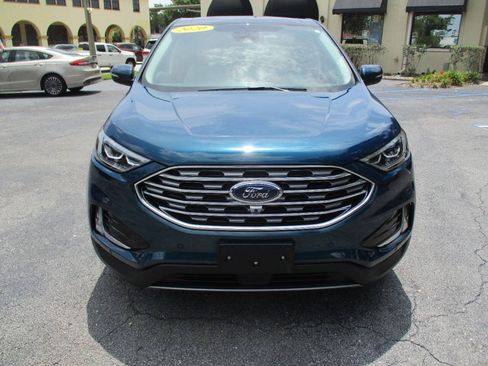 Used 2020 Ford Edge Titanium w/ Equipment Group 301A FWD image 6
