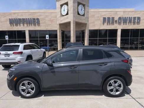 Used 2023 Hyundai Kona SEL FWD image 1