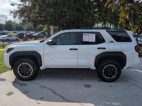 Certified 2026 Toyota 4Runner TRD Off-Road Premium AWD/4WD image 7