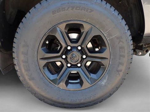Used 2021 Toyota 4Runner SR5 AWD/4WD image 7