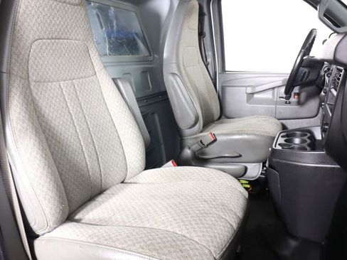 Used 2019 Chevrolet Express 2500 w/ Driver Convenience Package image 35