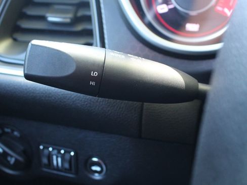 Used 2015 Dodge Challenger SRT w/ Technology Group image 39