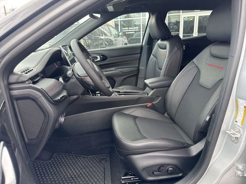 New 2026 Jeep Compass Trailhawk AWD/4WD image 9