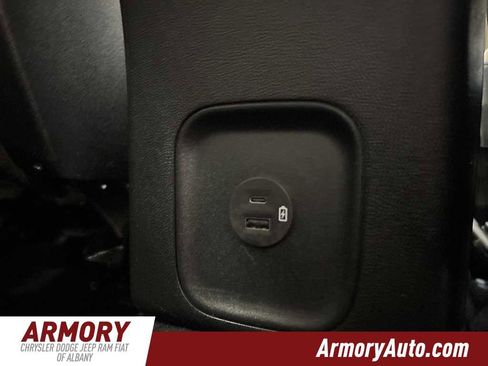 Used 2022 Ford Escape SE image 33