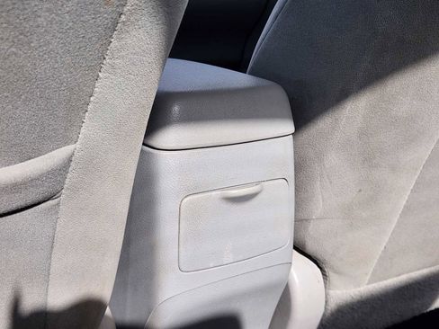 Used 2010 Toyota Corolla LE image 29