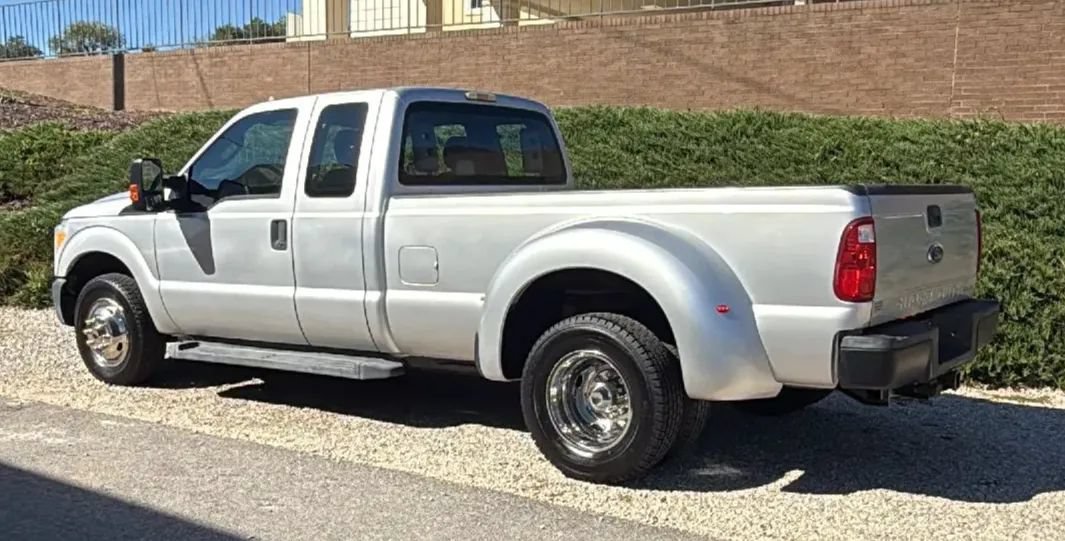 Used 2015 Ford F350 XL w/ Power Equipment Group RWD image 5