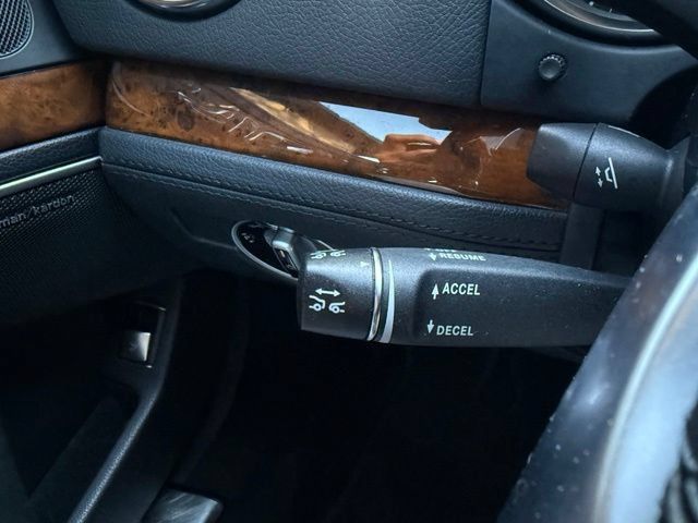 Used 2013 Mercedes-Benz SL 550 image 28