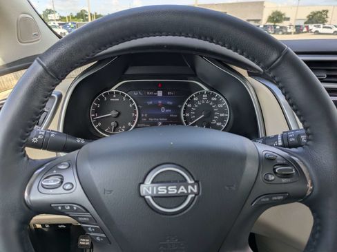 Used 2023 Nissan Murano SL w/ SL Moonroof Package FWD image 33