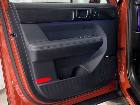 Used 2025 Hyundai Santa Fe Calligraphy image 10