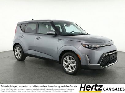 Used 2025 Kia Soul LX w/ LX Technology Package