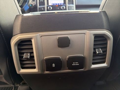 Used 2020 Ford F150 Lariat image 11