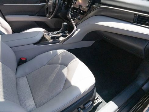 Used 2023 Toyota Camry XSE FWD image 12