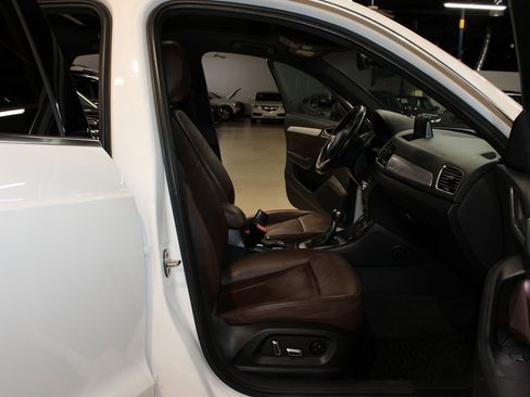 Used 2018 Audi Q3 2.0T Premium Plus w/ Premium Plus Package image 12