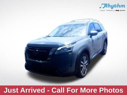 Used 2023 Nissan Pathfinder Platinum