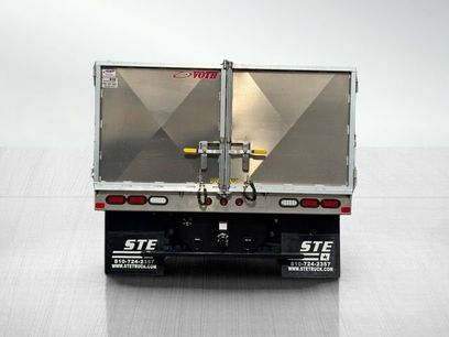 New 2025 Ford F550 4x4 SuperCab Super Duty