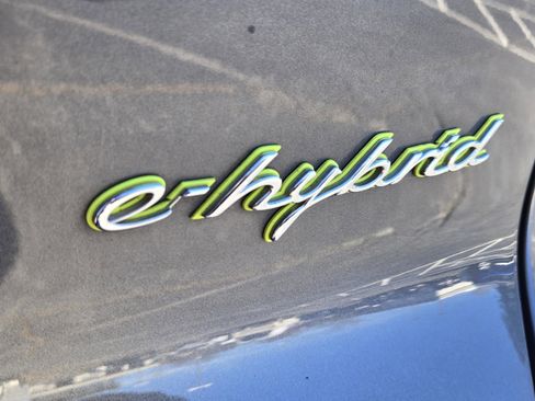 Used 2019 Porsche Cayenne E-Hybrid image 10